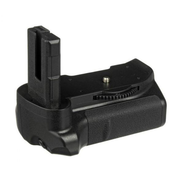 Precision BG-N6 Battery Grip for Nikon D5100 & D5200 Camera